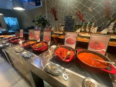 -广州万富希尔顿酒店·感趣自助餐厅·金秋蟹宴生蚝海鲜刺身