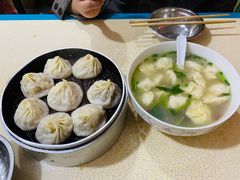 特色鲜肉小笼汤包-笑云开汤包店(网巾市店)