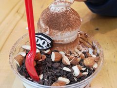 巧克力巴旦木拌拌碗-DQ·蛋糕·冰淇淋(大宁国际商业广场店)