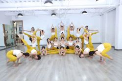 -亚太瑜伽普拉提学院