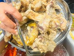 -肖肖酸萝卜鱼火锅(总店)