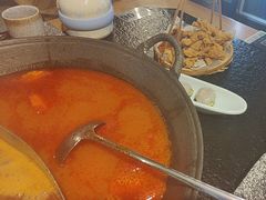 -鹿鸣山草本茶香火锅(园西路店)