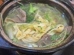 -丽虹云南过桥米线(兴工街店)