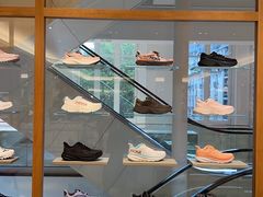 -乐蓬马歇百货公司(Rive Gauche)