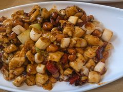 -渝信川菜 · 川味家常菜(财富购物中心店)