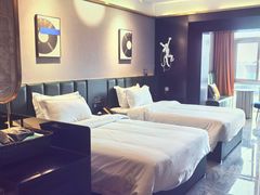 -Ting无边际江景酒店(重庆解放碑云端之眼店)