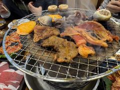 -韩风烤牛肉冷面店