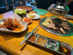 -唯成•韩国炭火烤肉 유성고기