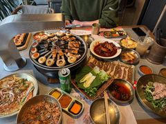 -草家酱蟹炭火烤肉店(珲春南路一店)