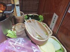 -独食火锅·半米屋台(直营总店)