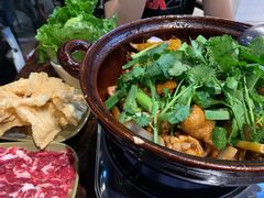 -胡须佬鸡煲四季火锅(海雅缤纷城店)