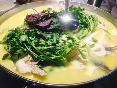 青椒紫苏鱼头-佬湘楼(越秀城市广场店)