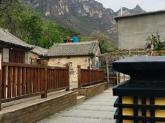 -百里峡七彩艺术小镇