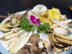 -野菌皇海景野生菌火锅(滨海大道店)