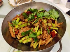 干锅肥肠-关东风老北方菜馆(桂芳园店)