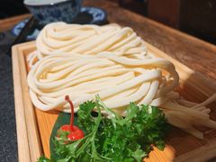 -大匠工房古船木艺术餐厅·猪肚鸡专门店(长白仙岛店)