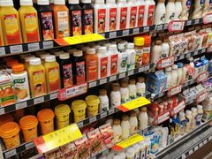 零售区-全家便利店(愚园店)