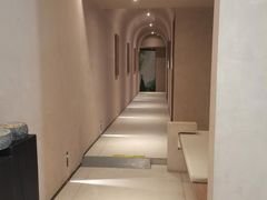 -灸春堂·艾灸·痛症·整脊连锁(之江银泰店)