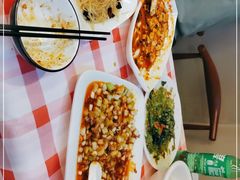 -洪霞餐馆·川菜·鲜货现炒(两江春城店)