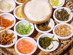 -包整·丝娃娃(一览甲秀楼风景店)