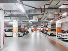 -虹桥天地-停车场