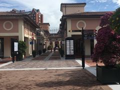 -佛罗伦萨小镇广佛名品奥特莱斯(疏港路店)