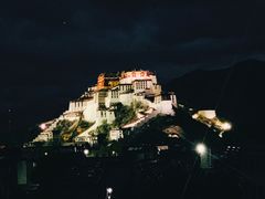 景观位-平措康桑·和牛自助观景餐厅(布达拉宫店)