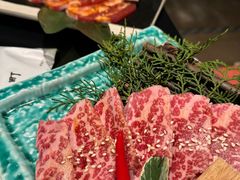 -山川小町·极番烧肉(新地假日广场店)