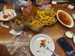 -BHC炸鸡(明洞总店)