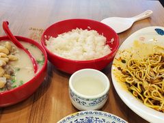 -王婆婆老妈蹄花川菜馆·非物质文化遗产(太古里一店)