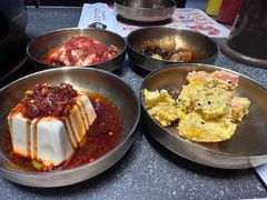 -草家酱蟹炭火烤肉店(珲春南路二店)