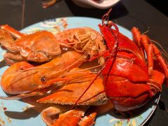 -雍容荟帝王蟹活龙虾展台自助(IFS黑金店)