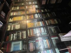 -钟书阁(松江泰晤士小镇店)