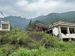 -四川汶川特大地震漩口中学遗址