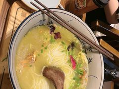 -芸南道·过桥米线(昆明老街旗舰店)