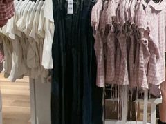 -Hollister(天环广场店)
