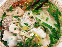 -桥香园云南过桥米线(金马碧鸡店)