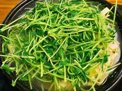 -丽虹云南过桥米线(兴工街店)