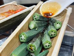-胡须哥网红竹筒菜