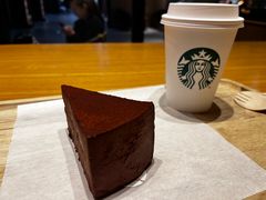 -星巴克臻选(上海中环广场2F店)