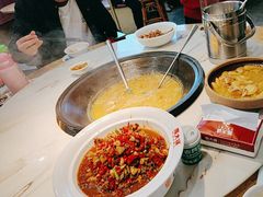 -陈大锅·岳阳鱼馆·地道岳阳菜(美食街店)