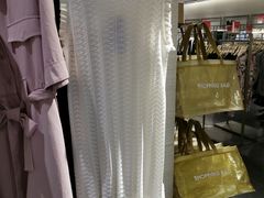 -URBAN REVIVO(北京斯普瑞斯奥特莱斯店)