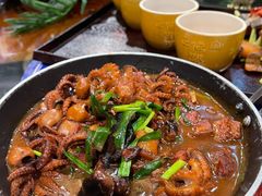 八爪鱼炖红烧肉-真味海鲜坊