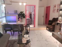 -纤指百魅美甲美睫