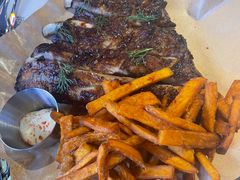 烤猪肋排-LESCEDARS Brasserie Bistro香柏树