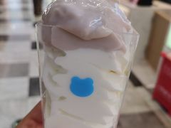 芋泥鲜牛乳冰淇淋-兰熊鲜奶(西直门凯德mall店)