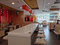 大堂-麦当劳(盐城世纪大道得来速店)