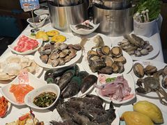-领鲜活海鲜榴莲自助火锅(东门店)