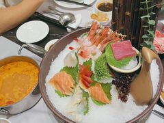 -红鼎豆捞·非遗鲍皇汤火锅(宝丰路店)