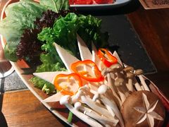 菌蔬拼盘-老牌坊云南鱼豆花火锅(哈西万达店)